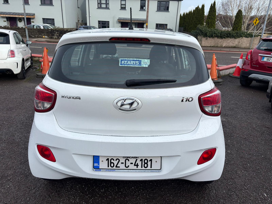 2016 Hyundai i10 - image 6