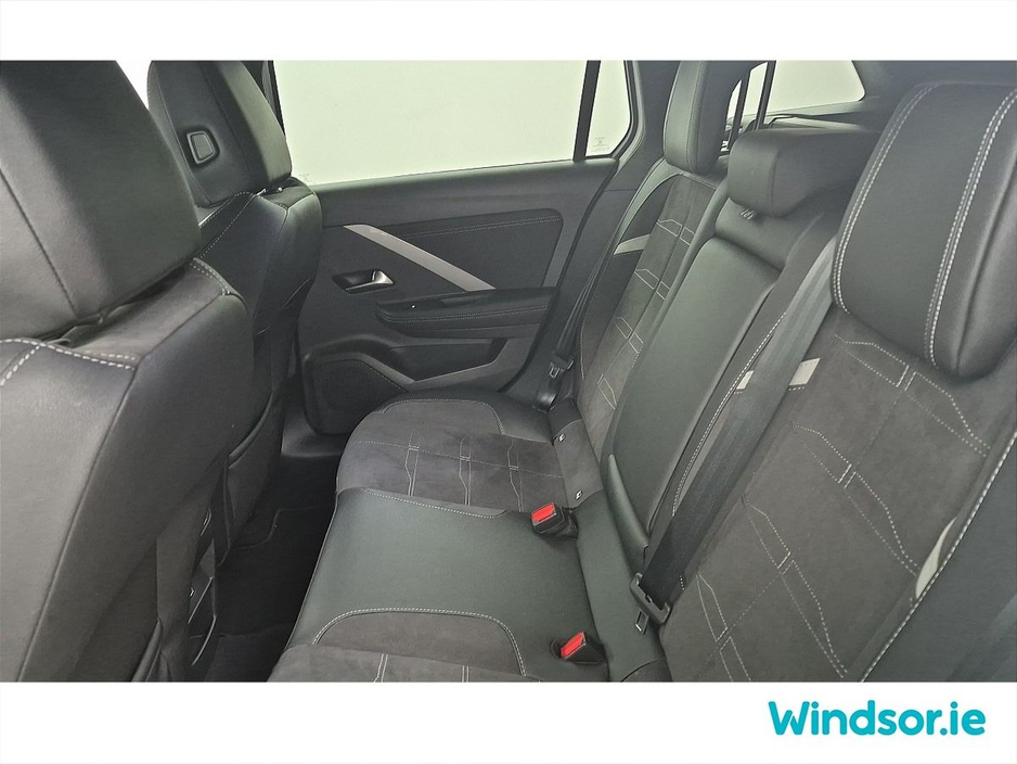 2025 Opel Astra GS 55KWh EV €37,995