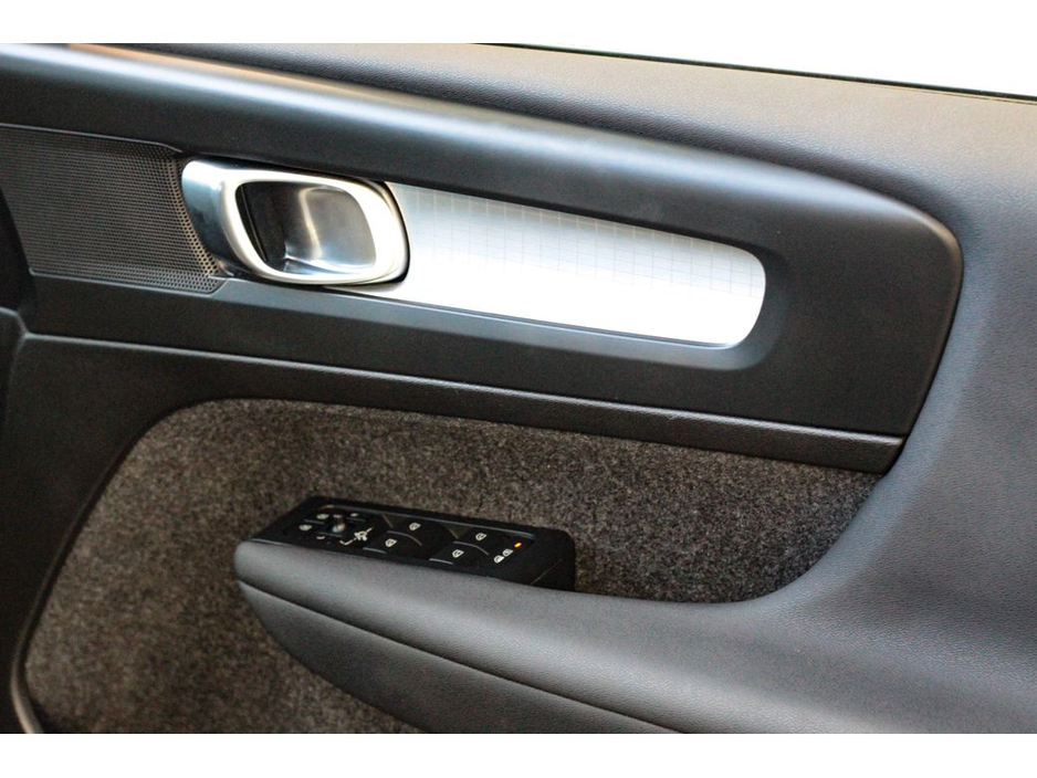 2023 Volvo XC40 RECHARGE T4 CORE 1.5 PHEV €36,899