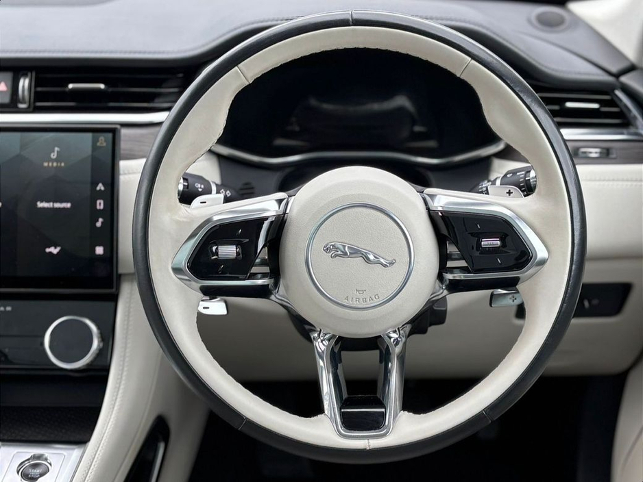 2022 Jaguar F-Pace 2.0 P400E, PHEV S, PAN ROOF, IVORY INTERIOR €41,990
