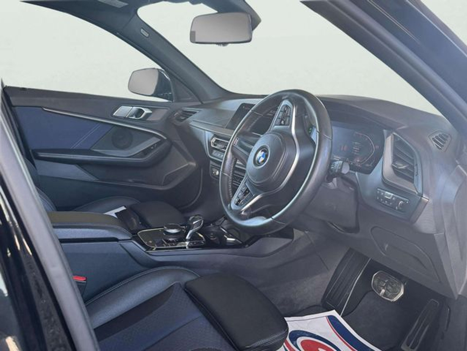 2020 BMW 1 Series - image 2