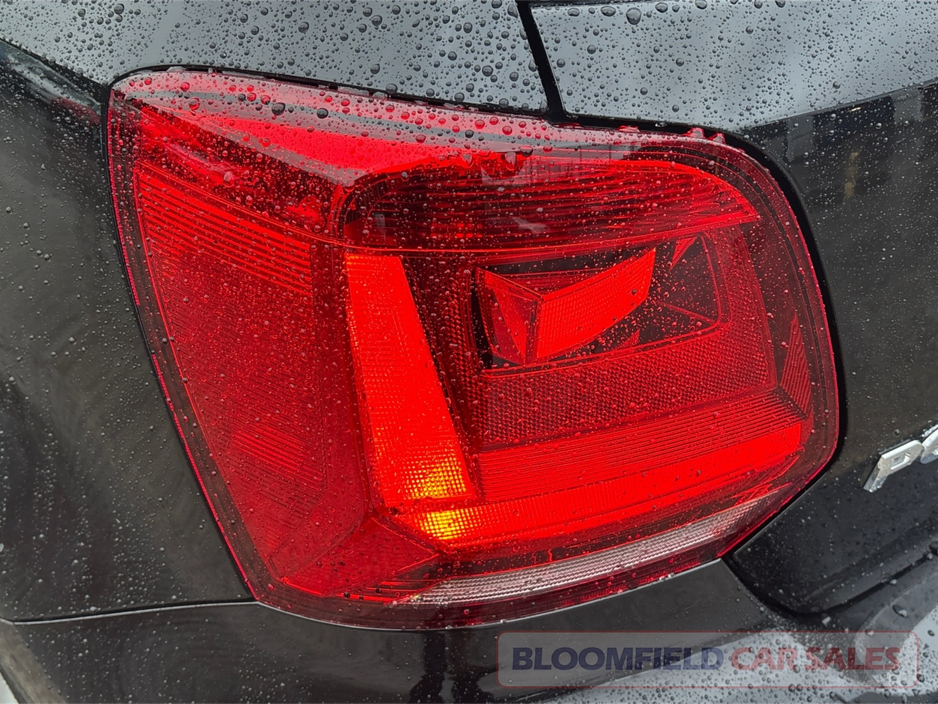 2017 Volkswagen Polo 1.2 , AUTO // EXTREMELY LOW MILEAGE €13,950