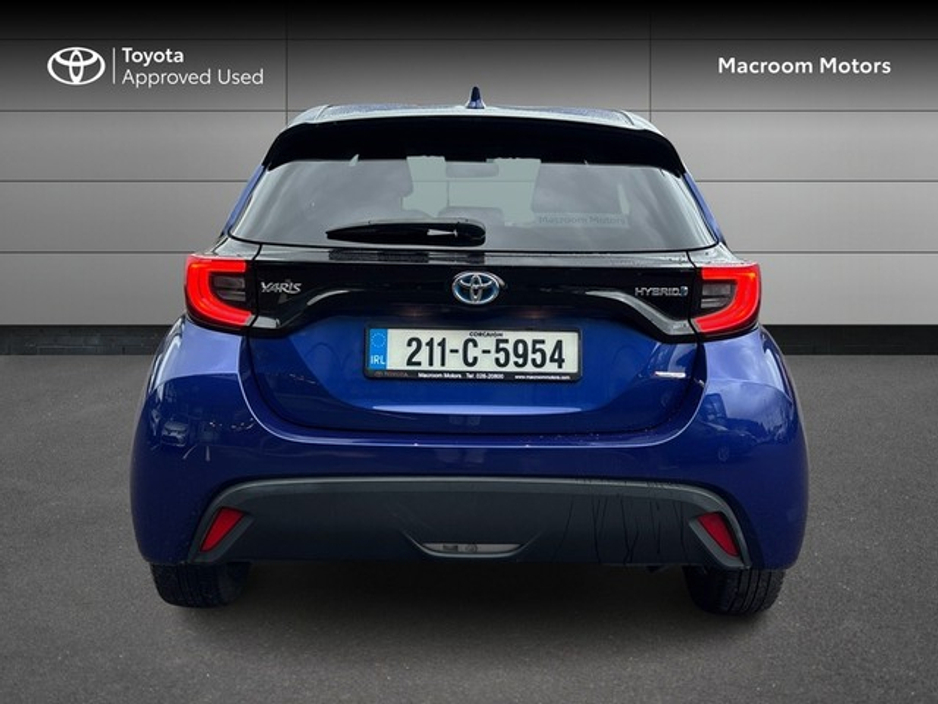 2021 Toyota Yaris - image 4