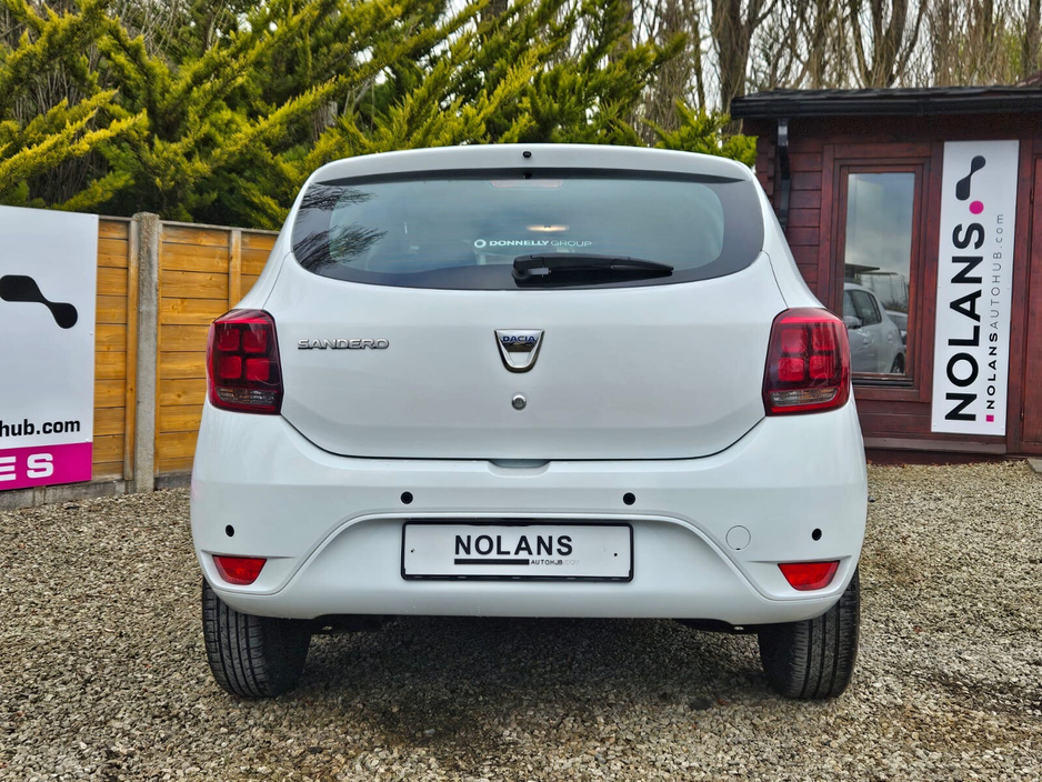 2020 Dacia Sandero - image 12