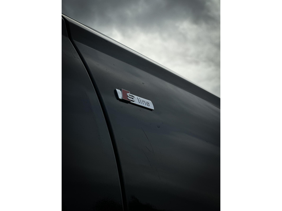 2013 Audi A6 - image 2