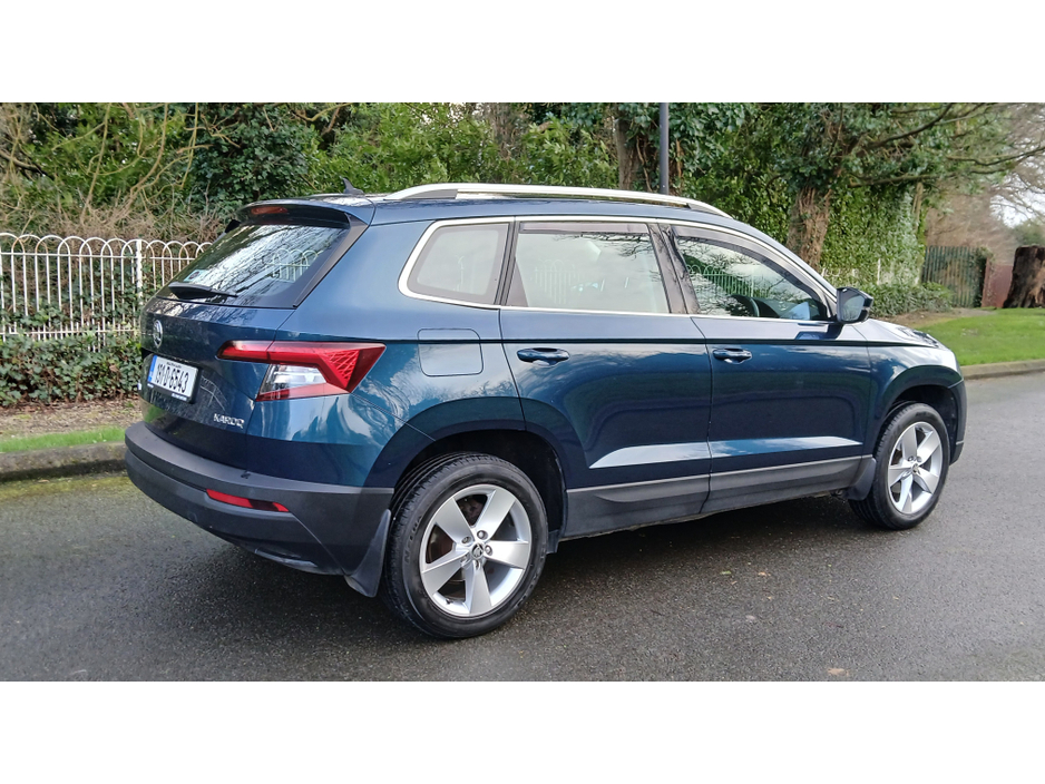 2019 Skoda Karoq - image 3