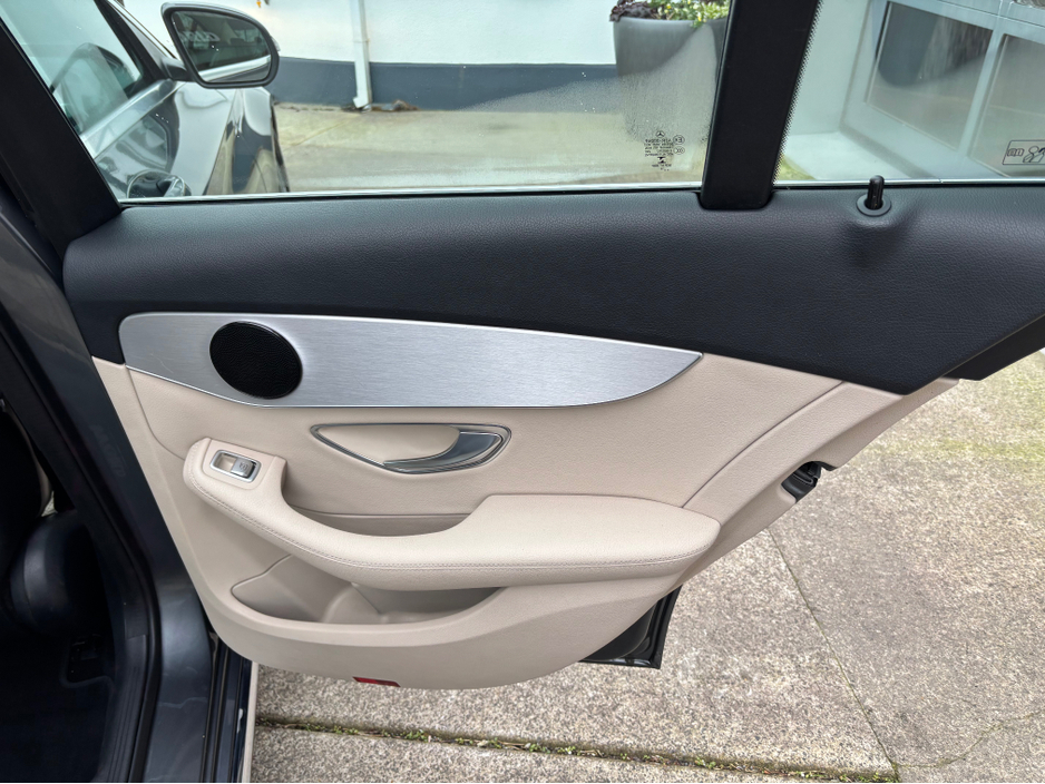 2017 Mercedes-Benz C Class 180 AVANTGARDE AUTO 4DR €16,900