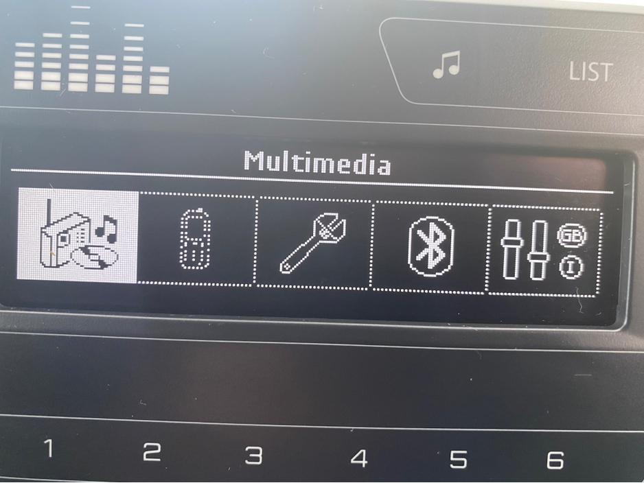 2022 Opel Combo - image 9