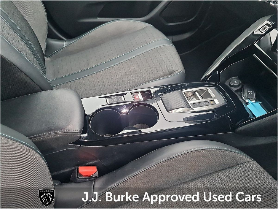 2022 Peugeot 2008 - image 18