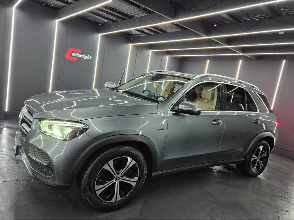 2021 Mercedes-Benz GLE Class - image 23