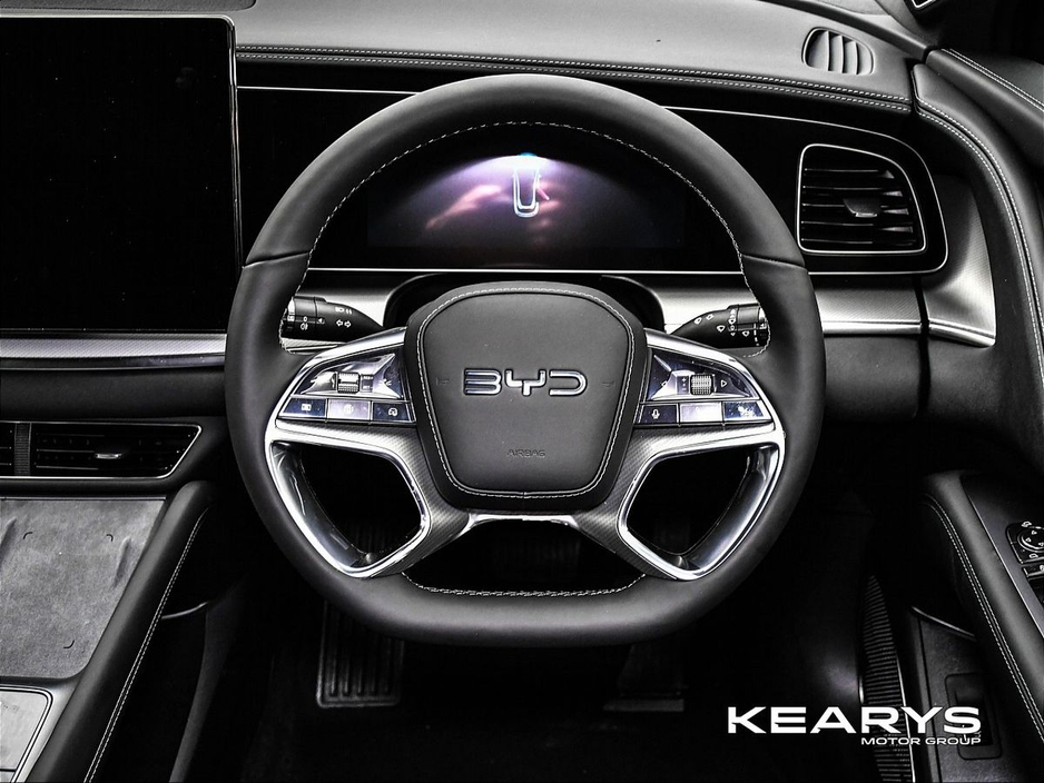 2025 BYD Sealion 7 - image 17