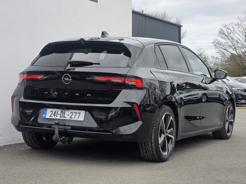2024 Opel Astra - image 3