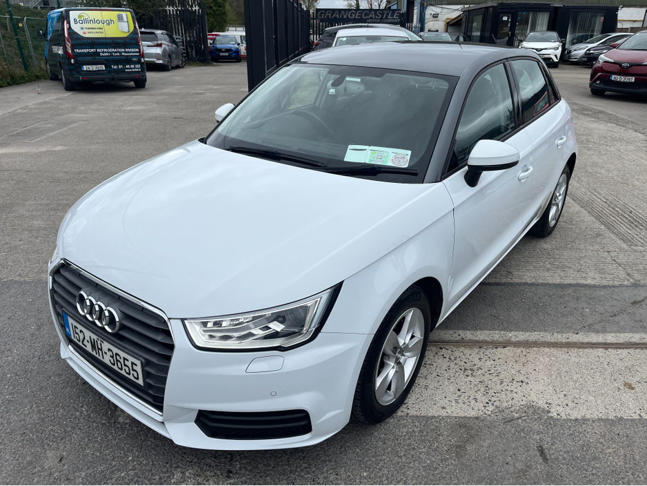 2015 Audi A1 - image 3