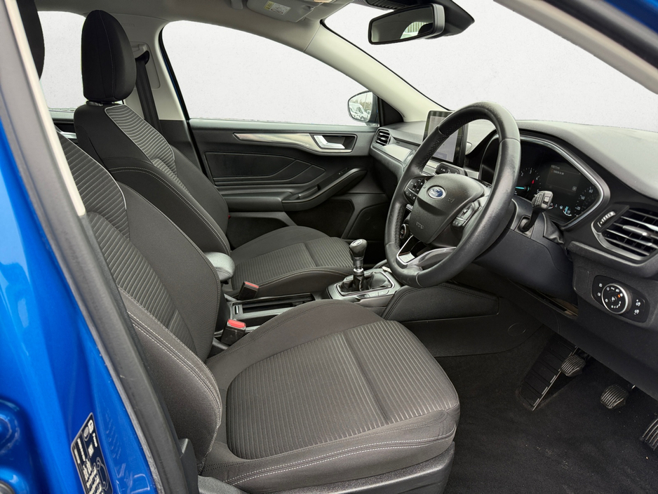 2021 Ford Focus - image 5
