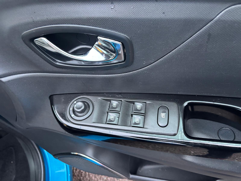 2015 Renault Captur 1.0  PETROL  TCE DYNAMIQUE  VERY  LOW  MILEAGE €9,750