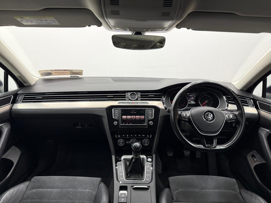 2016 Volkswagen Passat 1.6 TDI 120HP Highline €10,950