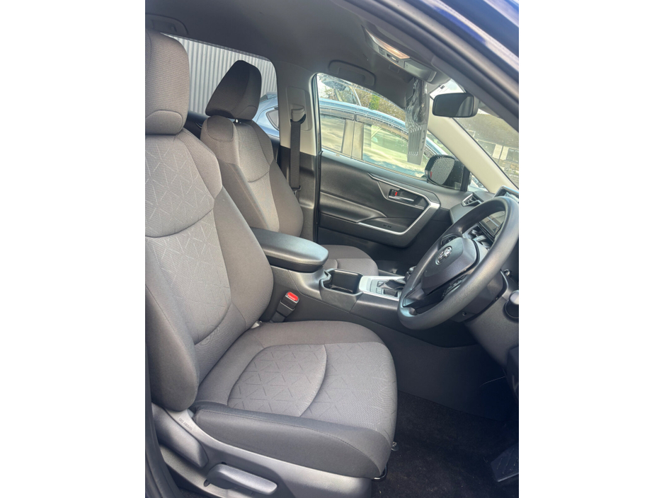 2024 Toyota Rav4 - image 17