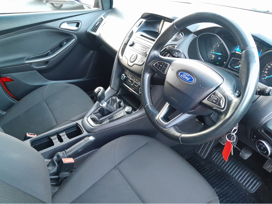 2015 Ford Focus STYLE 1.6 TDCI 95PS 5DR 4DR €8,750