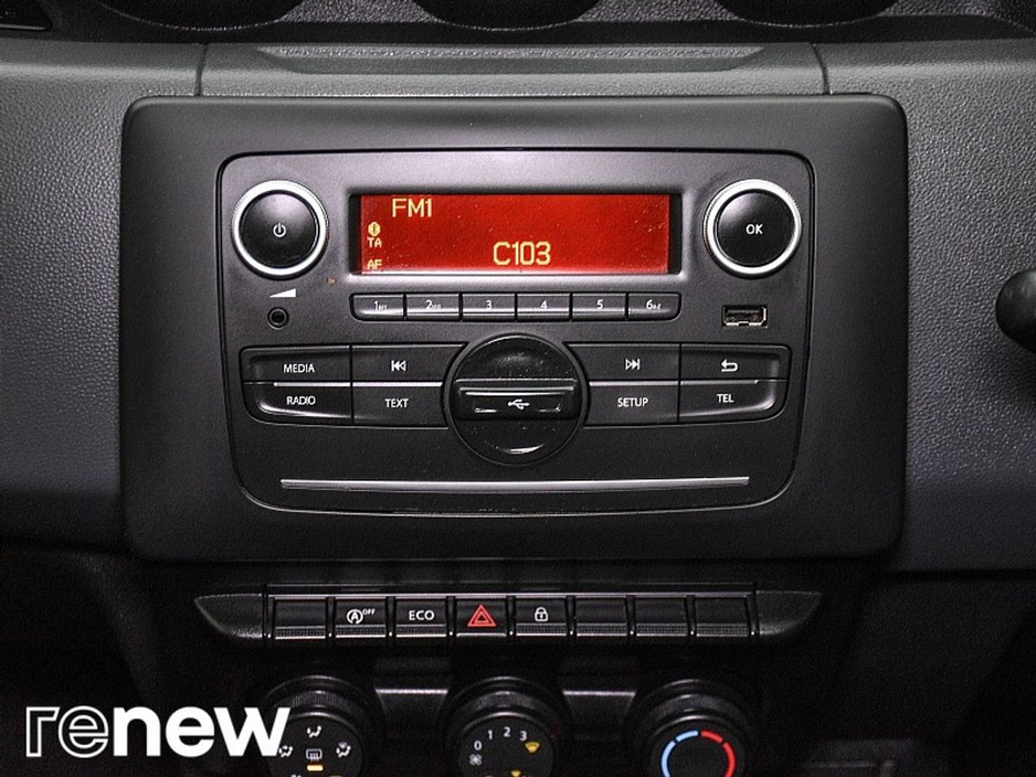 2021 Dacia Duster - image 22