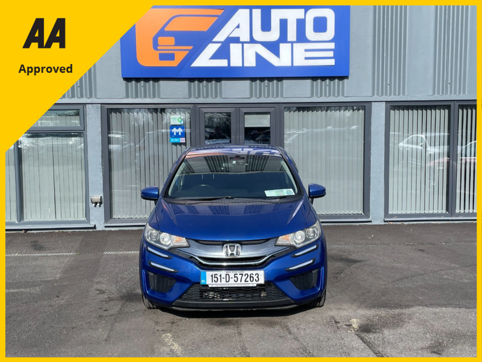2015 Honda Fit - image 2