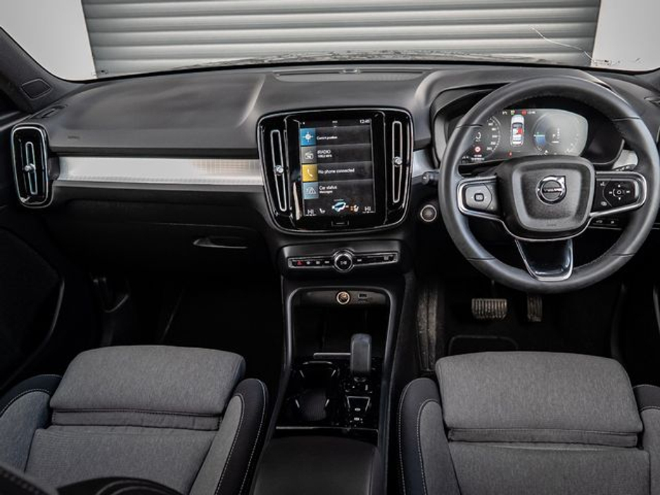 2022 Volvo XC40 RECHARGE T4 PLUS €30,950