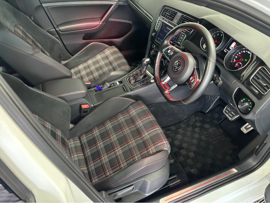 2015 Volkswagen Golf *VOLKSWAGEN GOLF GTI PERFORMANCE PACK* *TARTAN CLOTH SEATS* *DSG AUTOMATIC* *WIDE NAV SCREEN* *AUTO LIGHTS* *FOG LIGHTS* *REVERSE CAMERA* *PARKING SENSORS* *FINANCE AVAILABLE* *TRADE INS WELCOME* €19,950