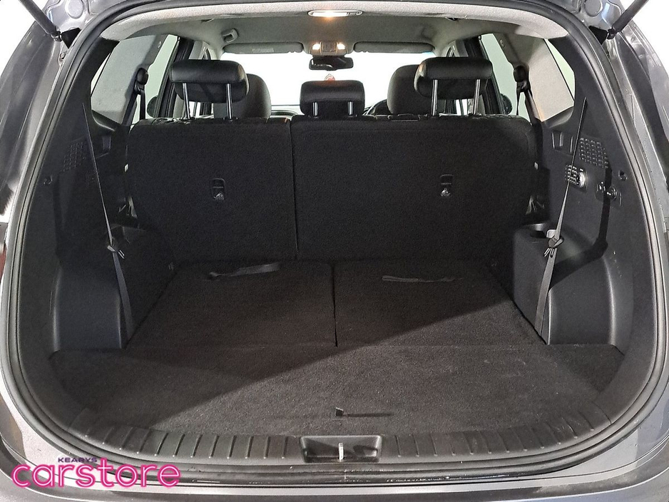 2019 Hyundai Santa Fe - image 18