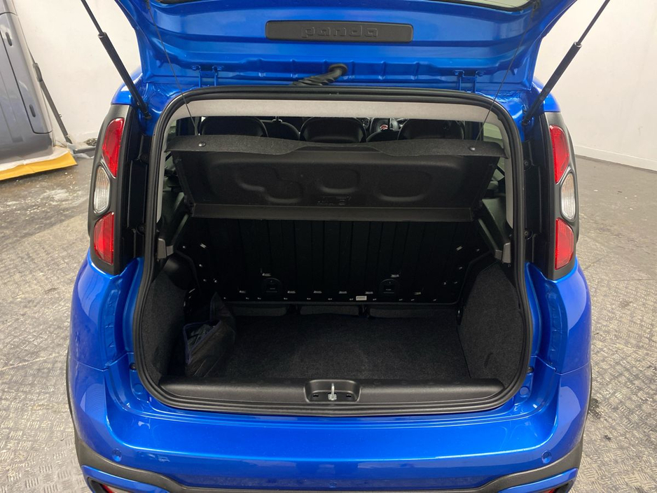 2023 Fiat Panda - image 9
