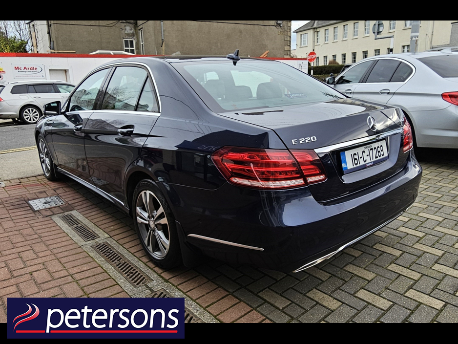 2016 Mercedes-Benz E Class - image 6
