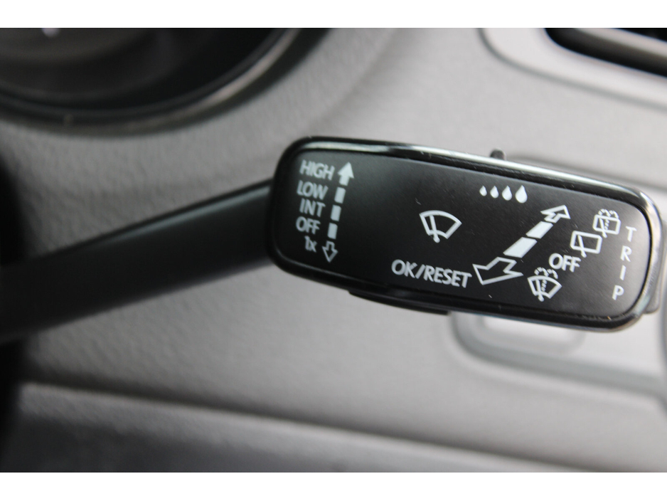 2016 Volkswagen Polo - image 19