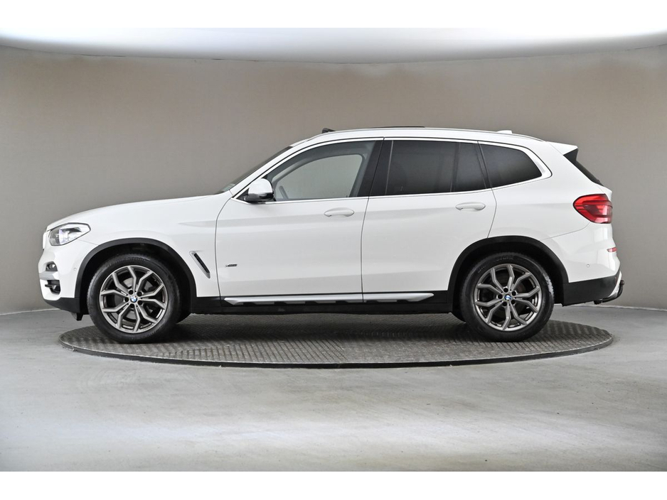 2020 BMW X3 - image 5