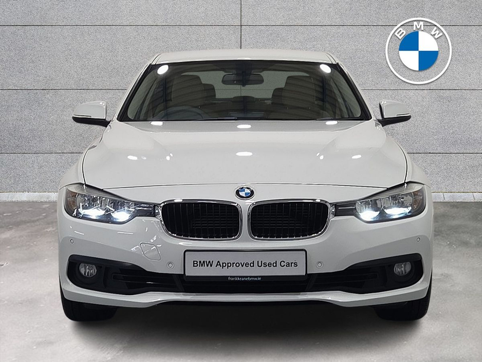 2017 BMW 3 Series 330e SE