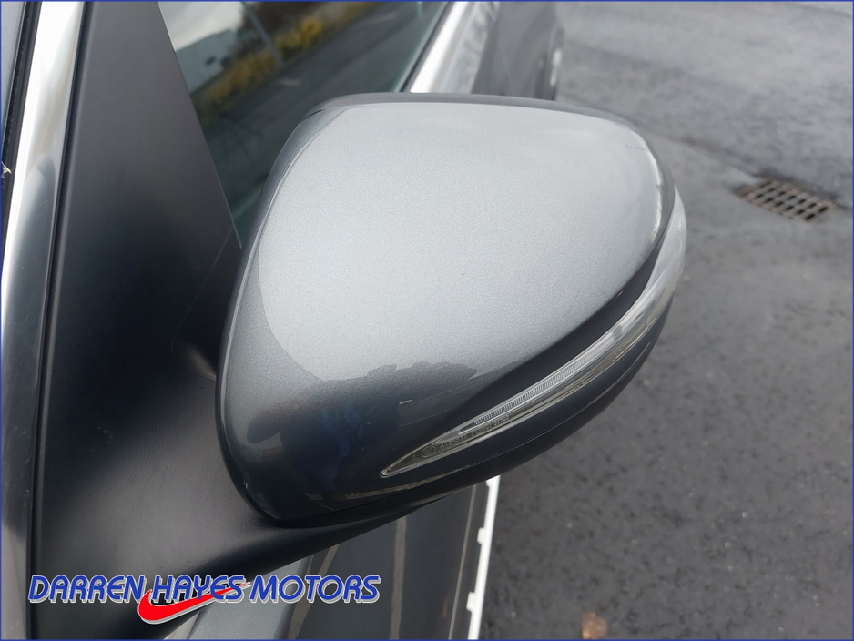 2022 Mercedes-Benz GLE Class - image 24