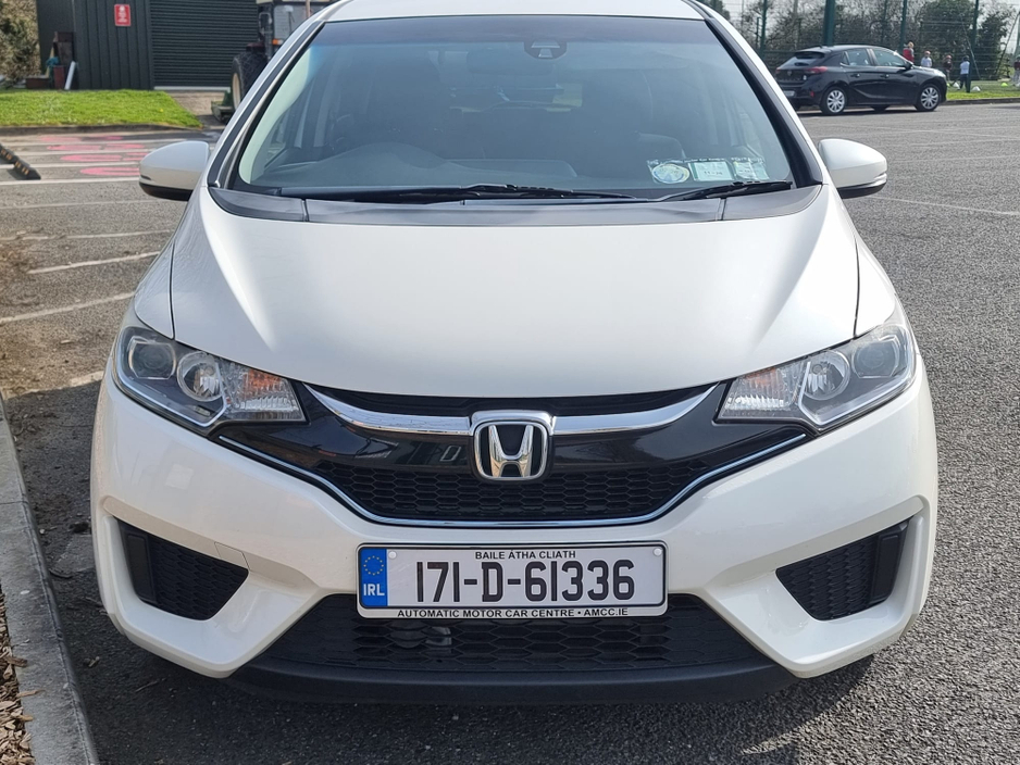 2017 Honda Fit - image 6