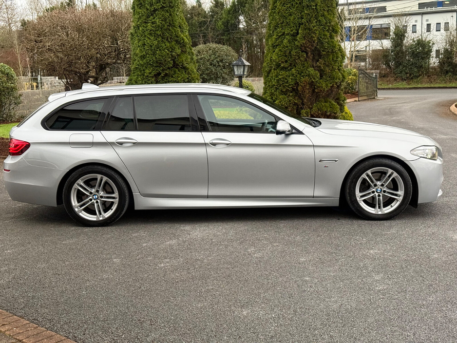 2016 BMW 5 Series - image 8