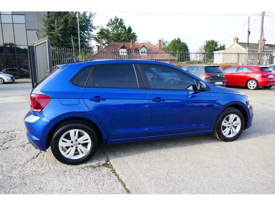 2019 Volkswagen Polo - image 5