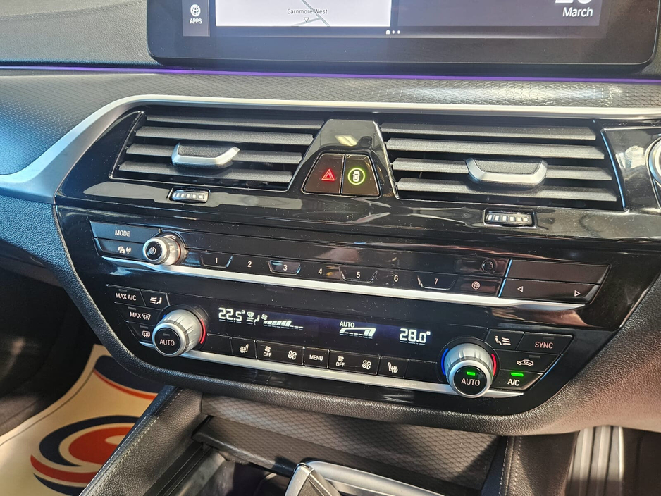 2021 BMW 5 Series - image 13