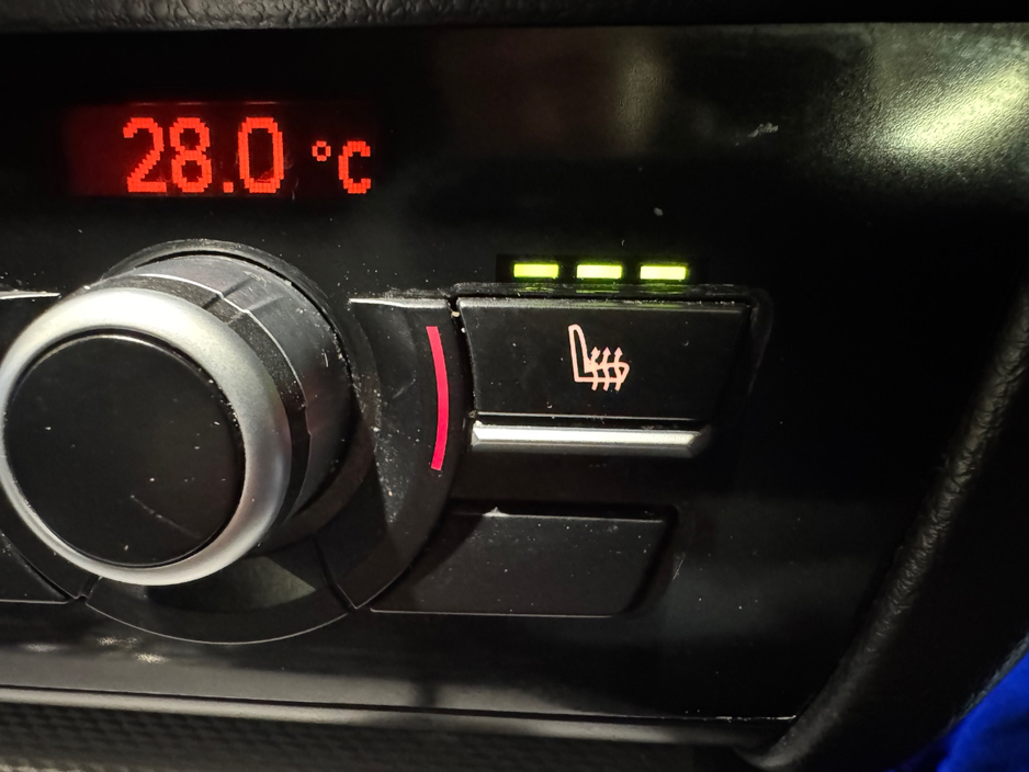 2012 BMW 5 Series - image 27