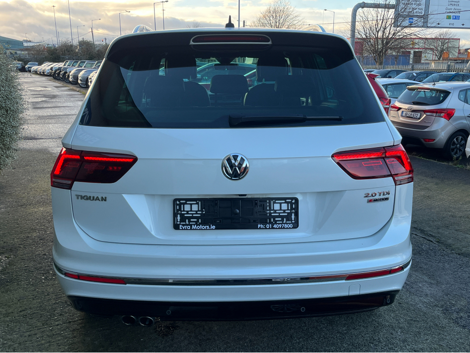 2020 Volkswagen Tiguan R-LINE 4MOTION AUTOMATIC 2.0 DIESEL //LOW MILES//MASSIVE SPEC//FULL LEATHER//DYNAUDIO SOUND SYSTEM//360 PARKING CAMERAS//HEAD UP DISPLAY// €34,950