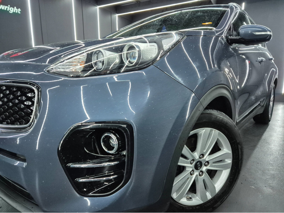 2018 Kia Sportage - image 3