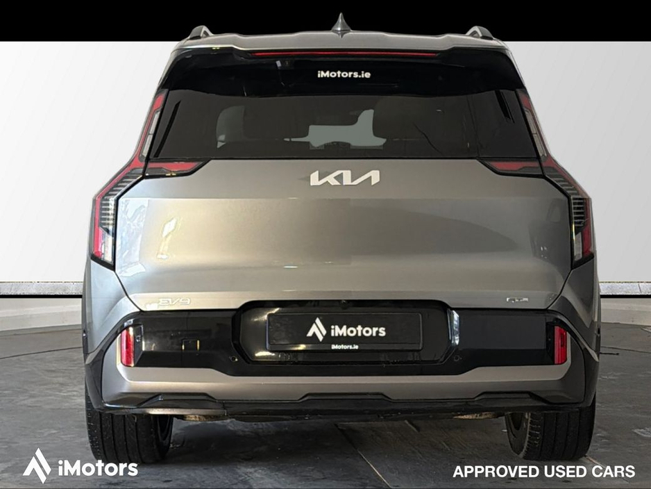 2024 Kia EV9 (242) GT Line 6 SEATER AWD 5DR Auto €74,800