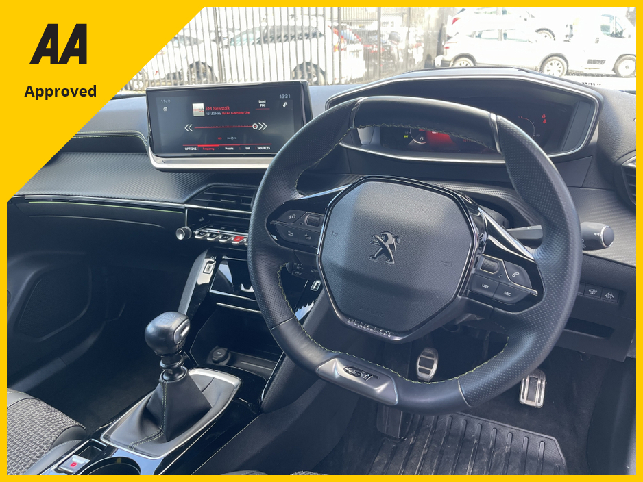 2022 Peugeot 2008 - image 13