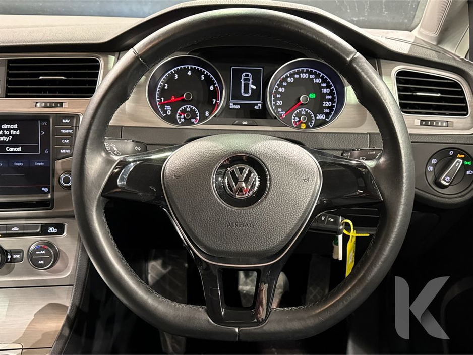 2016 Volkswagen Golf - image 14