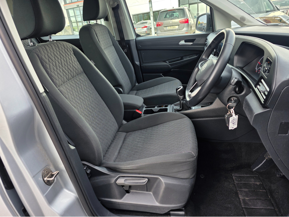 2022 Volkswagen Caddy - image 16