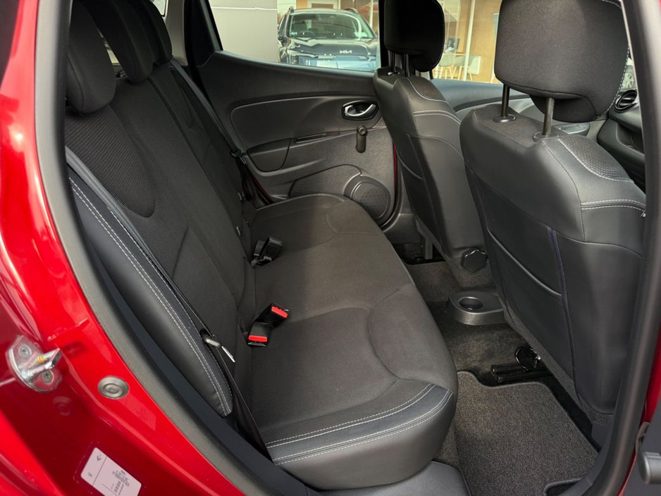 2019 Renault Clio - image 4