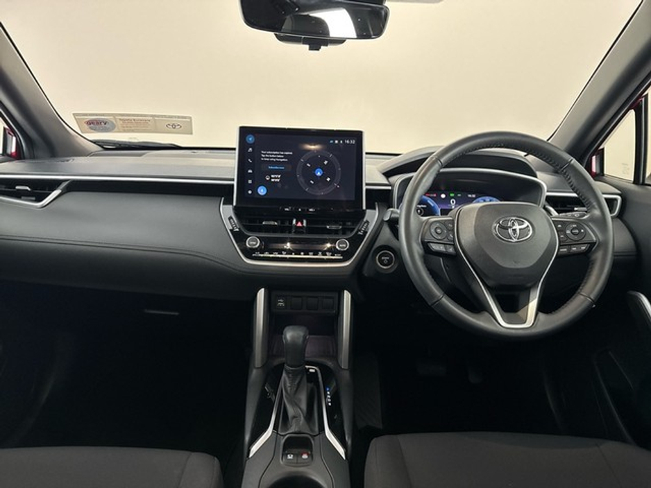 2023 Toyota Corolla Cross - image 8