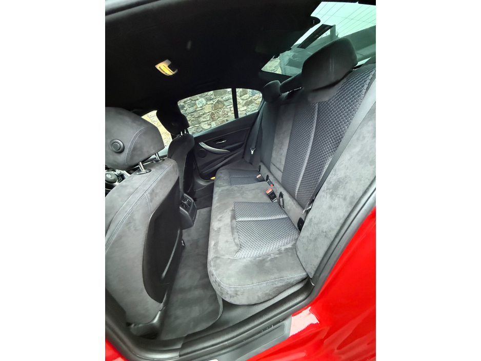 2014 BMW 3 Series  €19,995