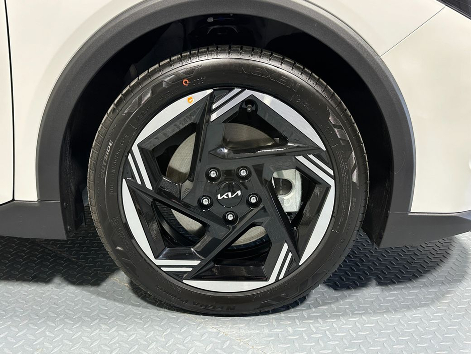2026 Kia K4 - image 30