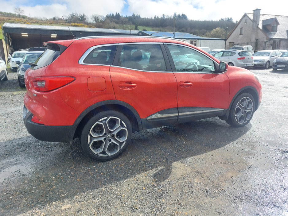 2016 Renault Kadjar - image 4