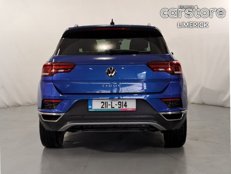 2021 Volkswagen T-Roc - image 4